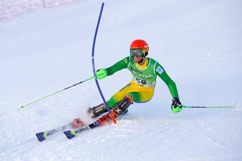Jovem esquiador brasileiro conquistou sua segunda medalha na tradicional competição / Foto: Divulgação / CBDN